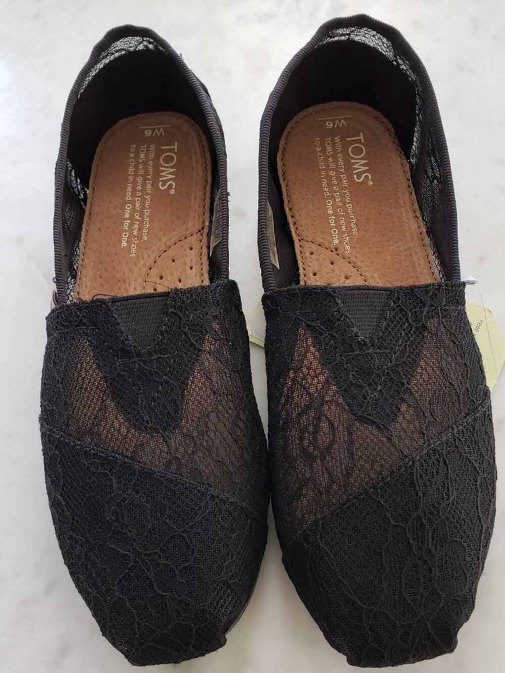 Toms Women's Classic Canvas, Black Lace